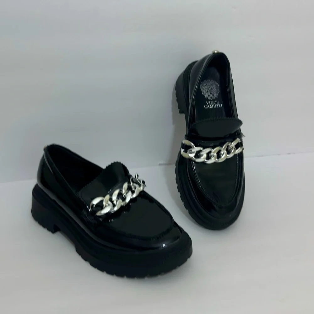 Vince Camuto || black Dakota Loafer -size 4 1/2 Youth